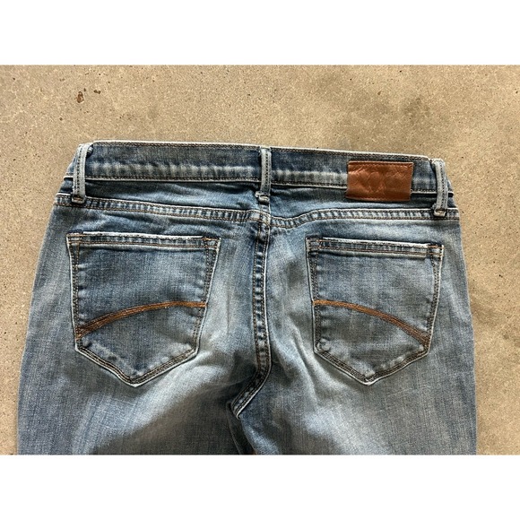 Driftwood Embroidered Marilyn Jeans Size 27 Floral Stretch Denim Blue White GUC - Picture 4 of 12